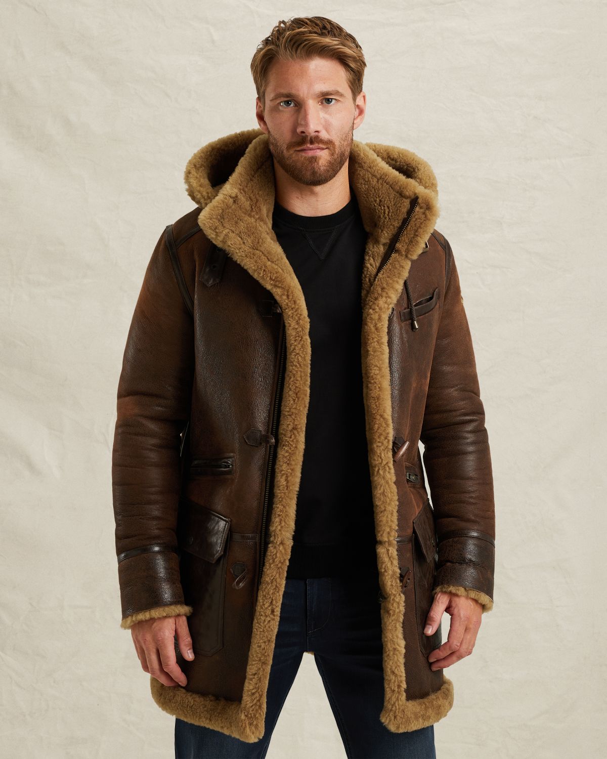 Кожаное пальто коричневое