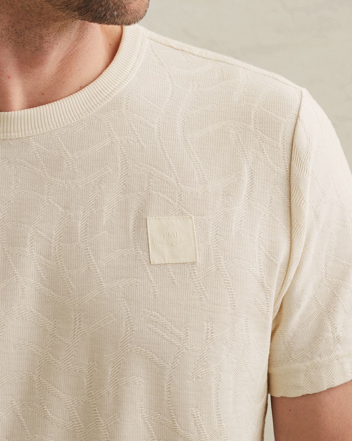 Футболка PME Legend с жаккардовым узором белая артикул PTSS2604564-7001