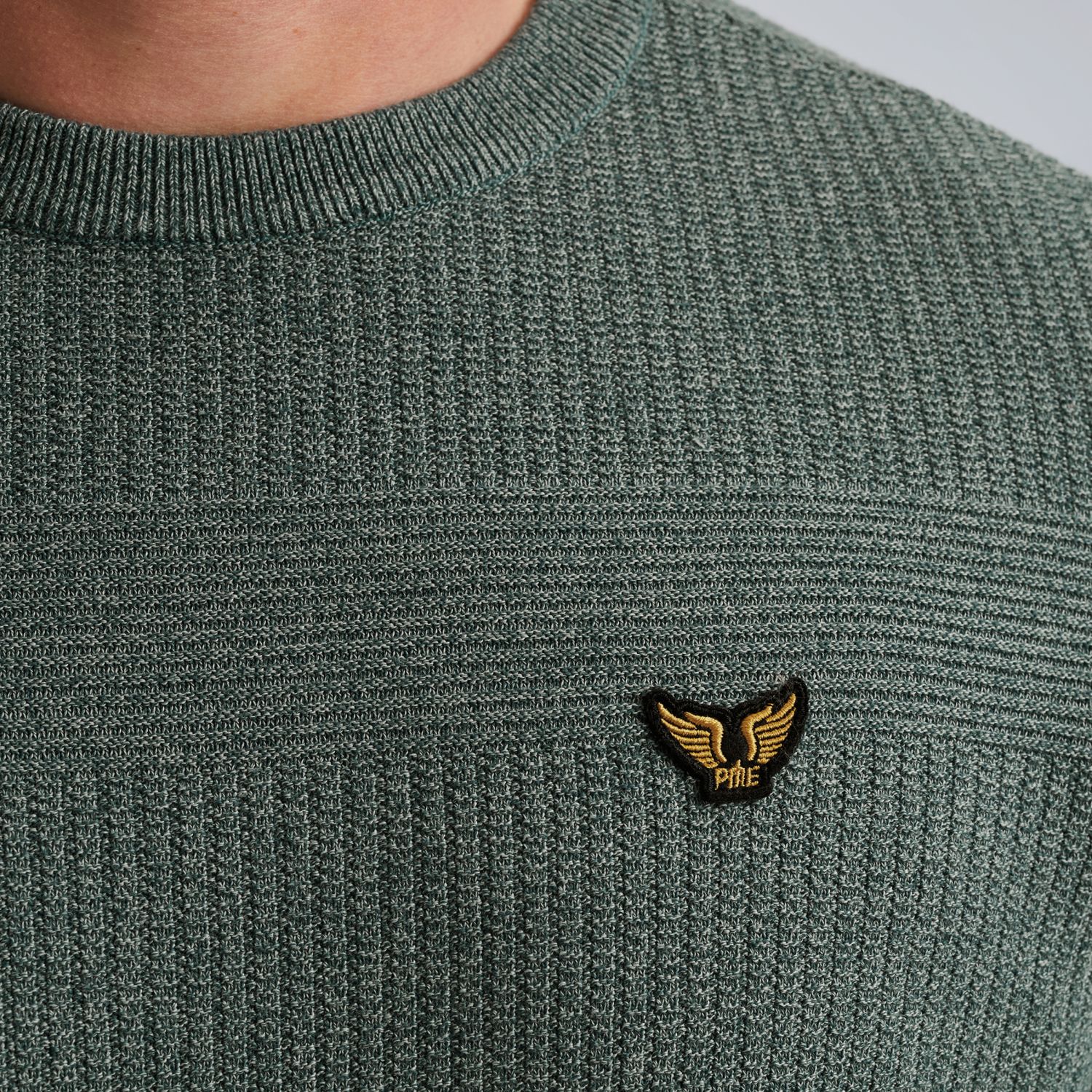 Пуловер PME Legend с градиентным эффектом синий артикул PKW2508305-5125