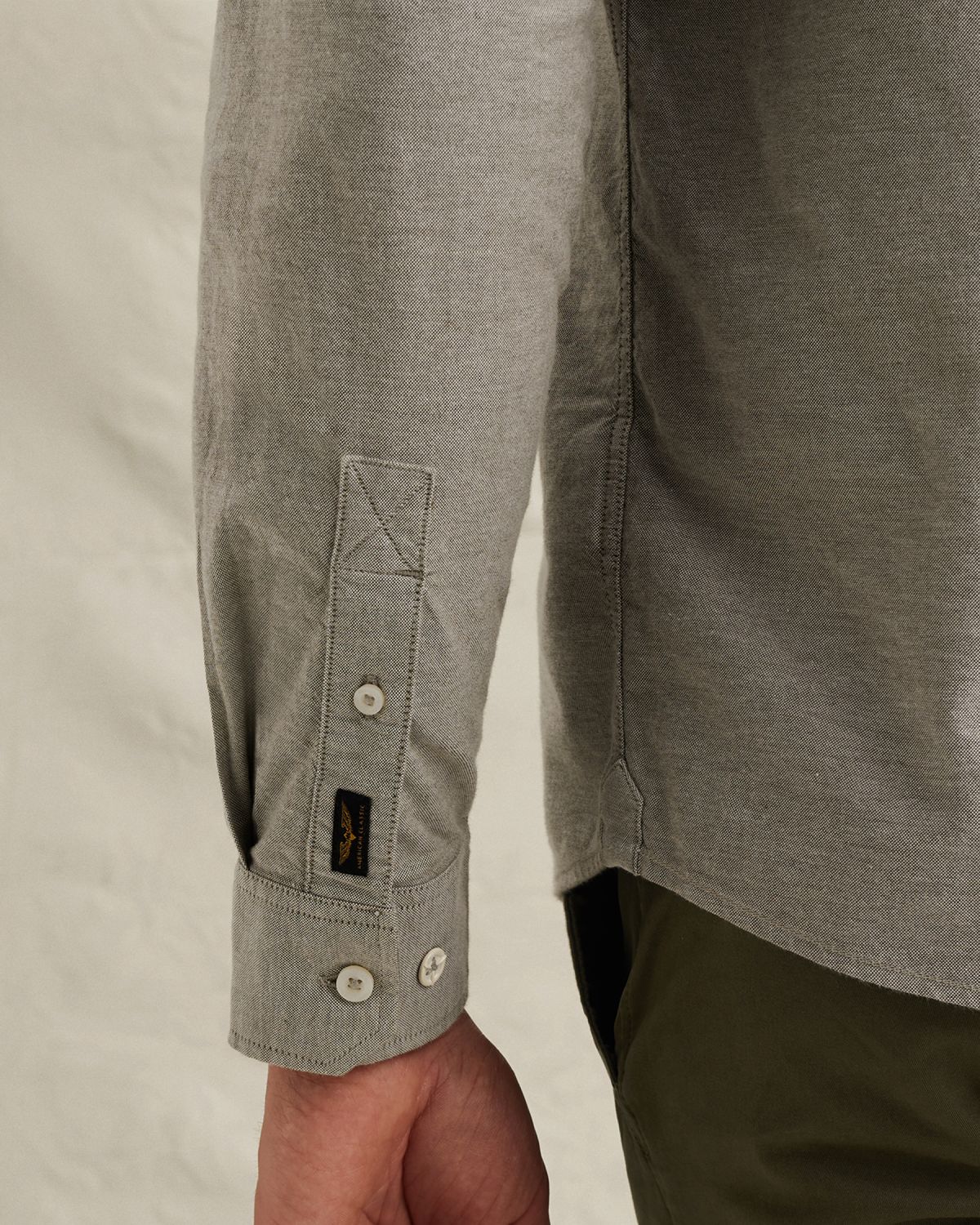 Рубашка PME Legend двухцветная с нагрудным карманом серая артикул PSI2602206-6415