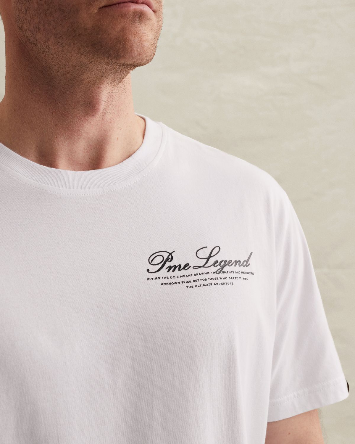 Футболка PME Legend с крупным принтом на спине белая артикул PTSS2604563-7003