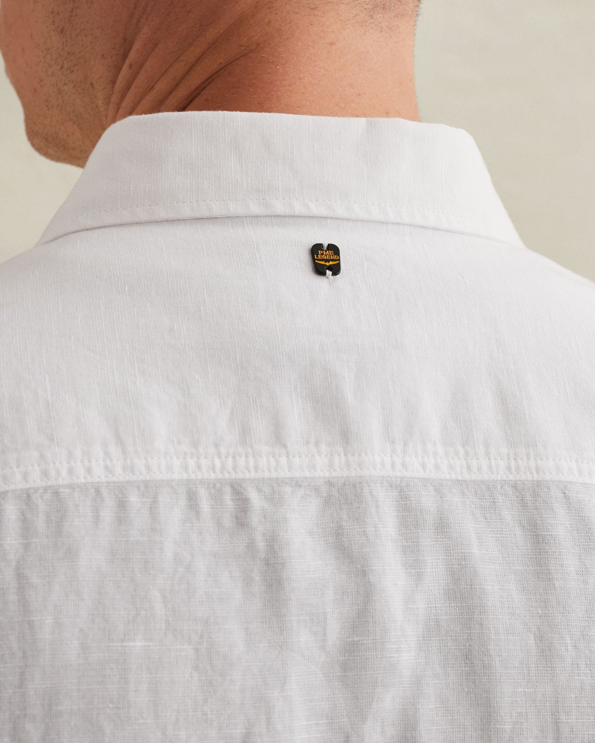 Рубашка PME Legend с короткими рукавами на пуговицах белая артикул PSIS2604210-7003