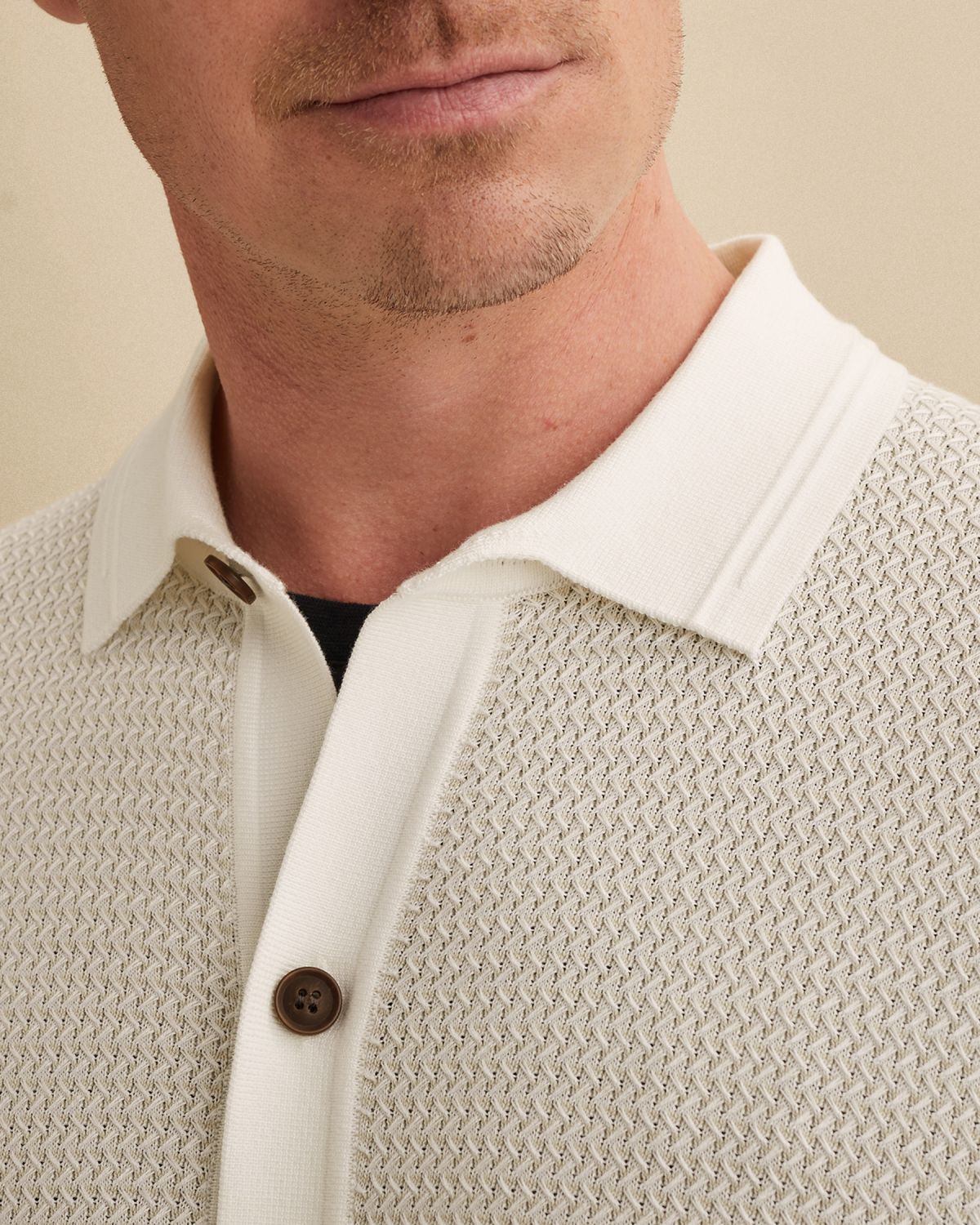 Кардиган Vanguard с короткими рукавами белый артикул VKCS2603362-7004