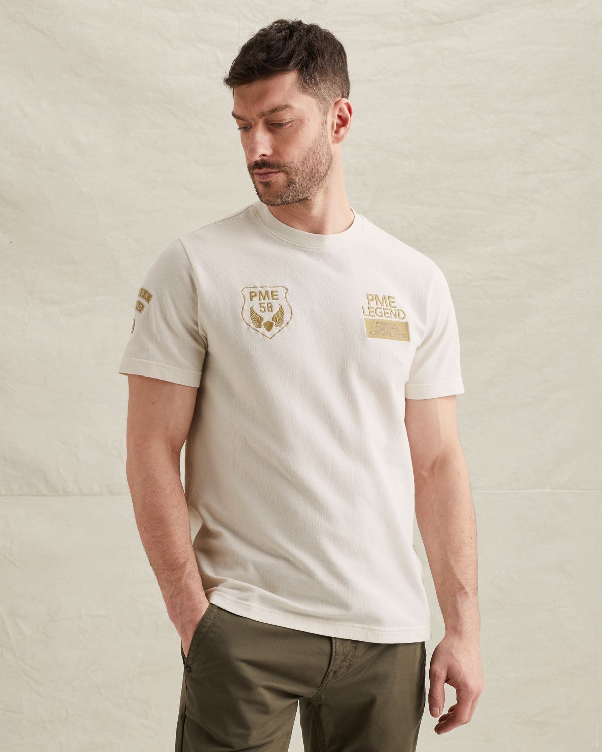 Футболка PME Legend с вышитыми нашивками белая артикул PTSS2604576-7001