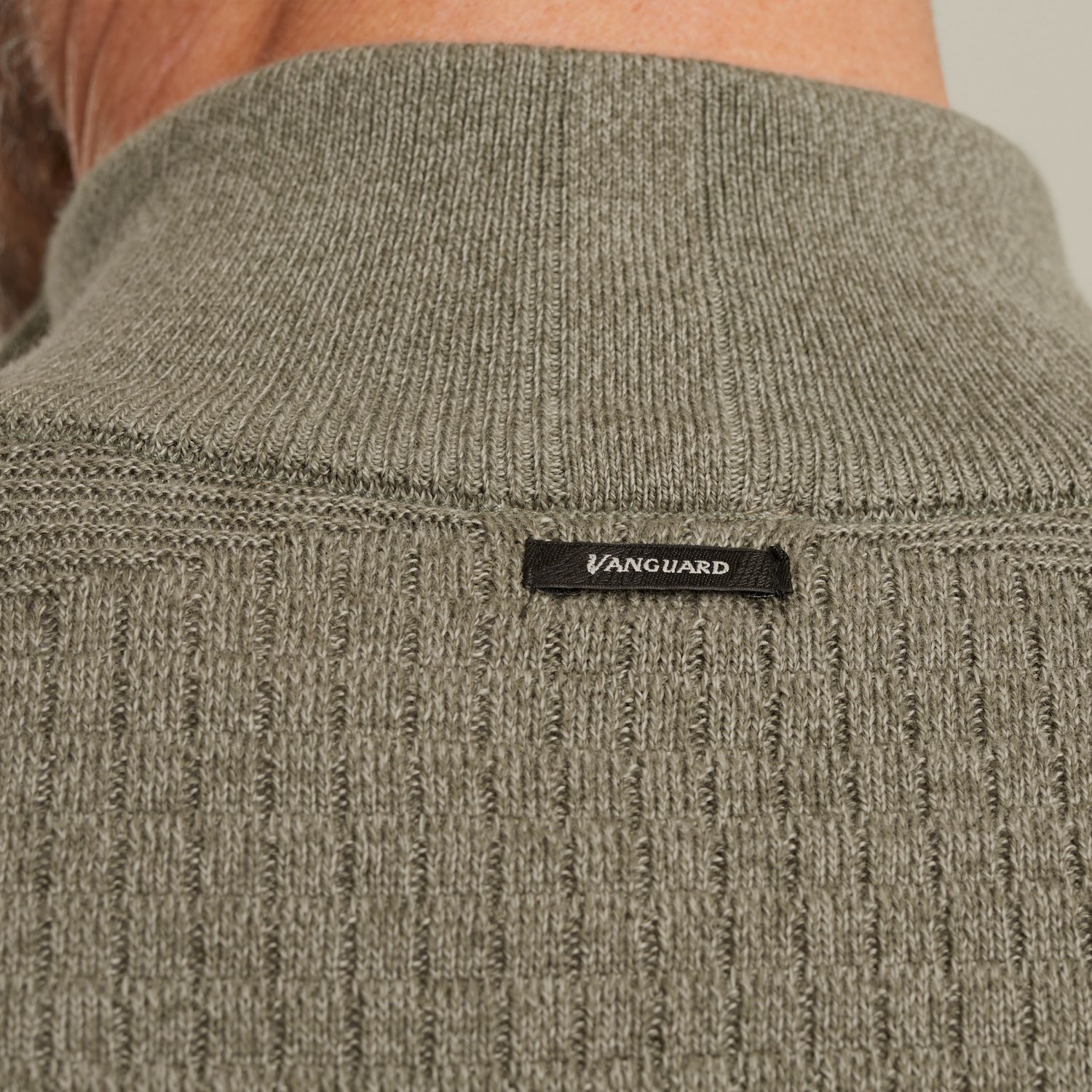 Пуловер Vanguard с эффектом цвета зелёный артикул VKW2508302-6497