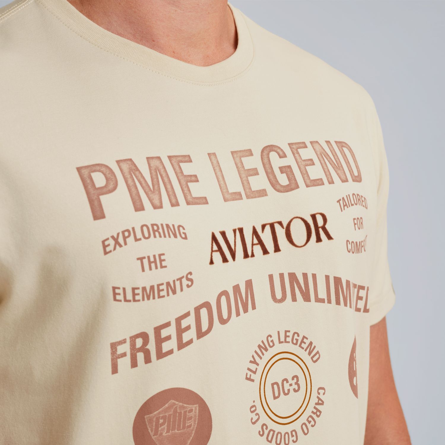 Футболка с рисунком бежевая артикул PTSS2509566-7013