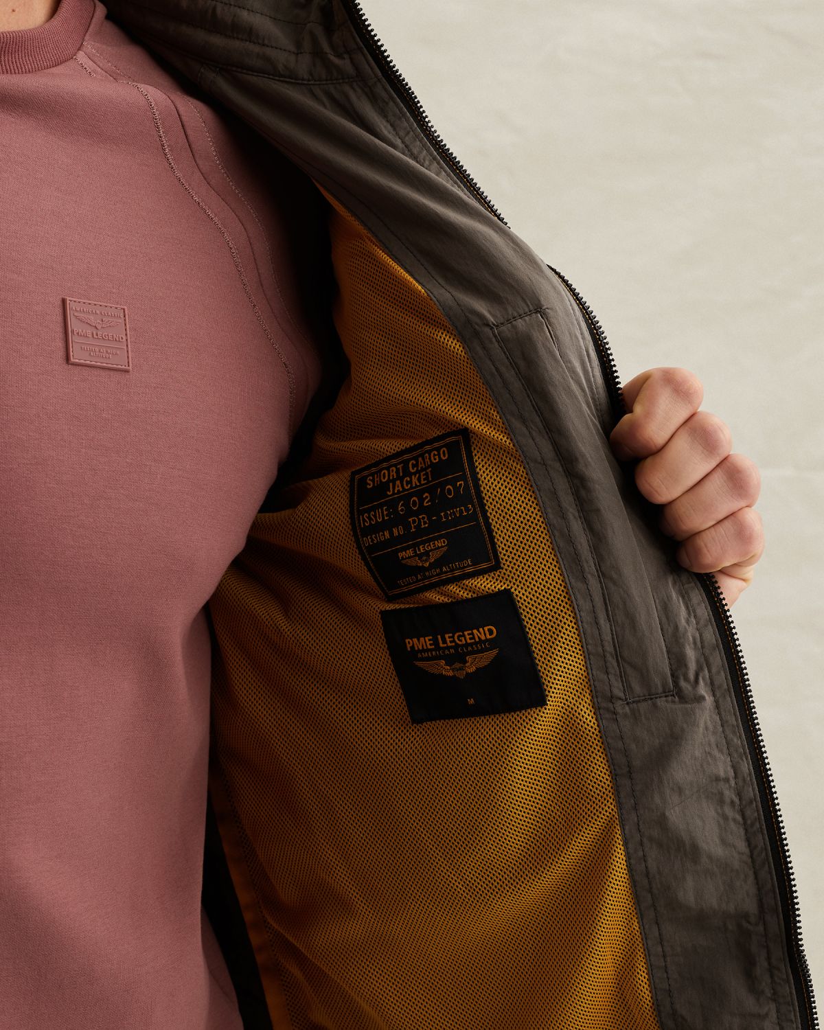 Куртка PME Legend короткая с карманами зелёная артикул PJA2602107-8039