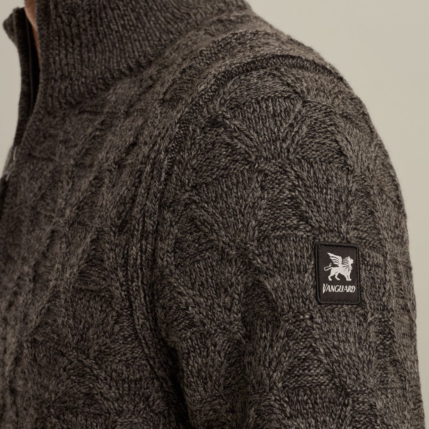 Пуловер Vanguard с полумолнией чёрный артикул VKW2510338-9141