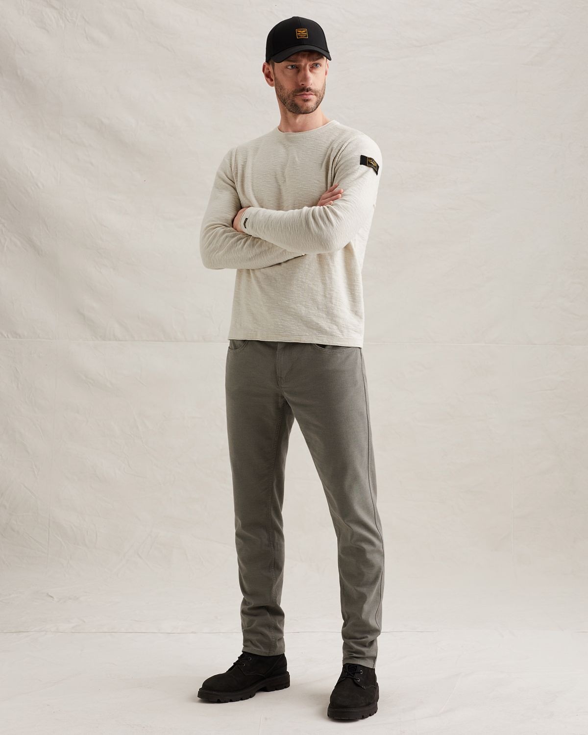 Брюки Nightflight прямого кроя серые артикул PTR2603638-9117