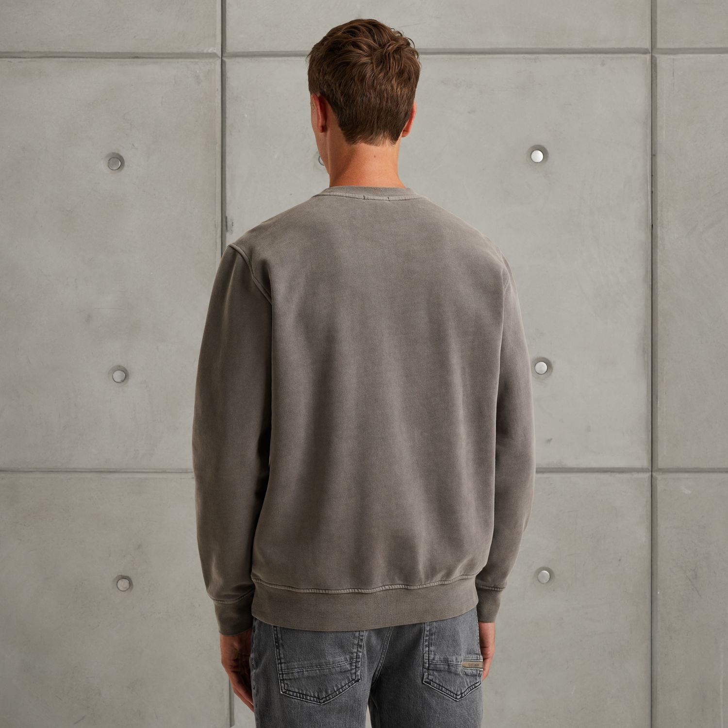 Свитшот Cast-Iron со смещённым логотипом серый артикул CSW2509442-9133