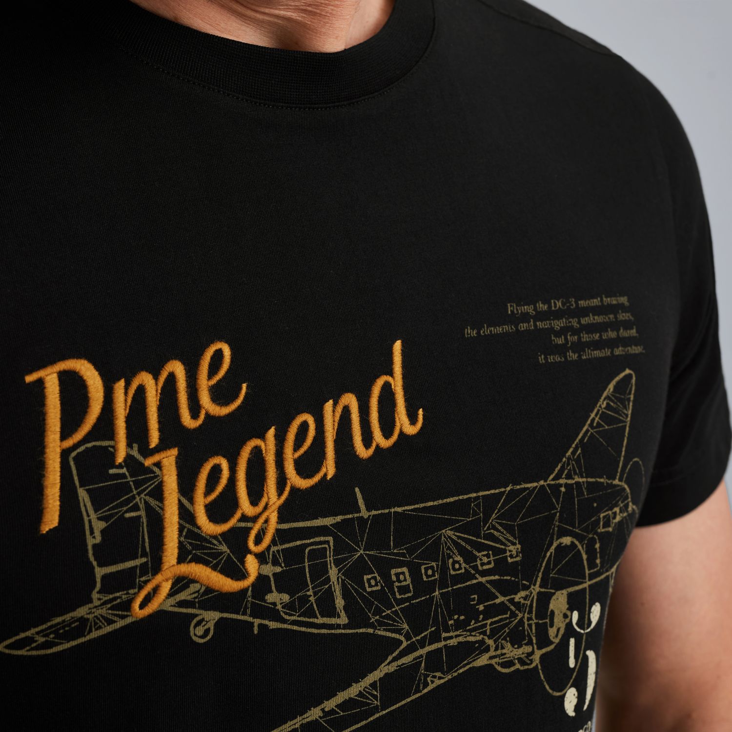 Футболка PME Legend с принтом чёрная артикул PTSS2510523-999