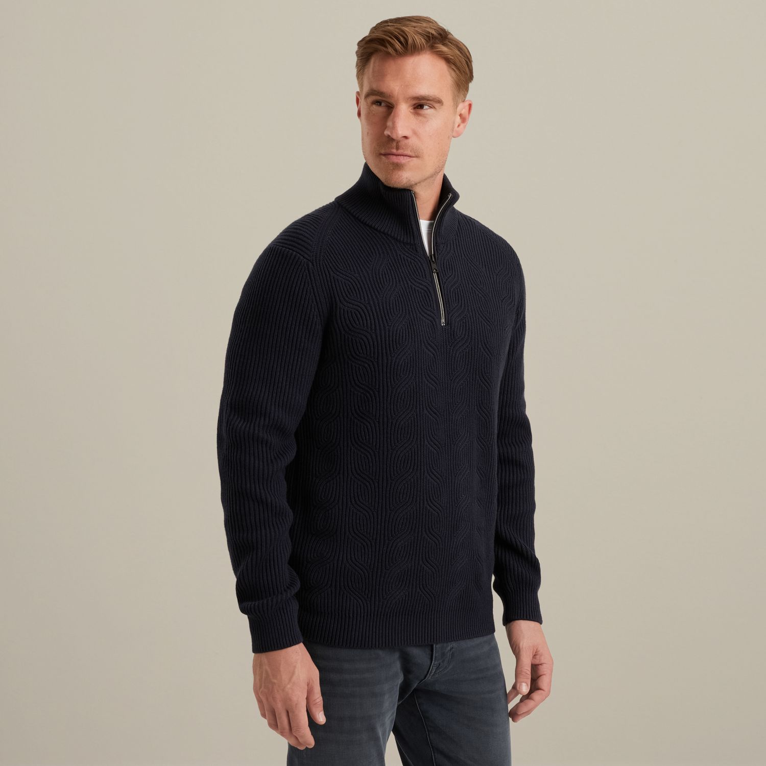 Пуловер Vanguard с воротником-стойкой и короткой молнией синий артикул VKW2509328-5073