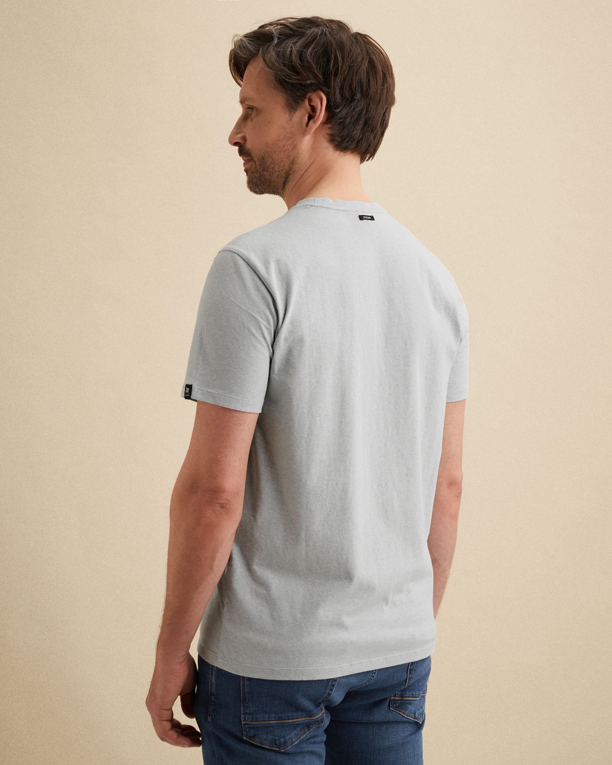 Футболка Vanguard с круглым вырезом и нашивкой на груди синяя артикул VTSS2603514-4295