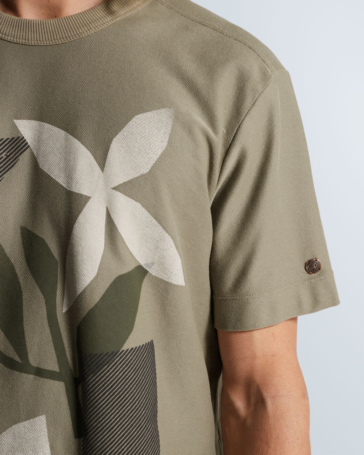 Футболка Cast-Iron с многоцветным принтом зелёная артикул CTSS2602509-6478