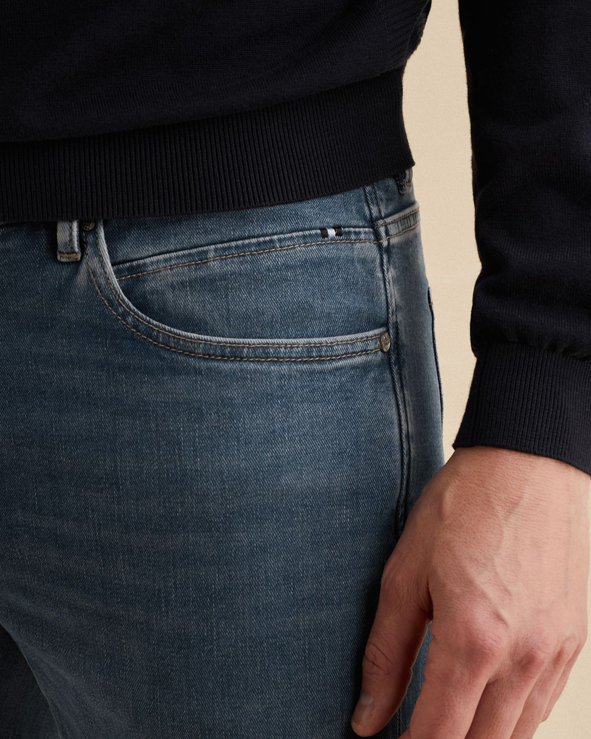 Джинсы Vanguard V40 straight fit серые артикул VTR2602700-SGC