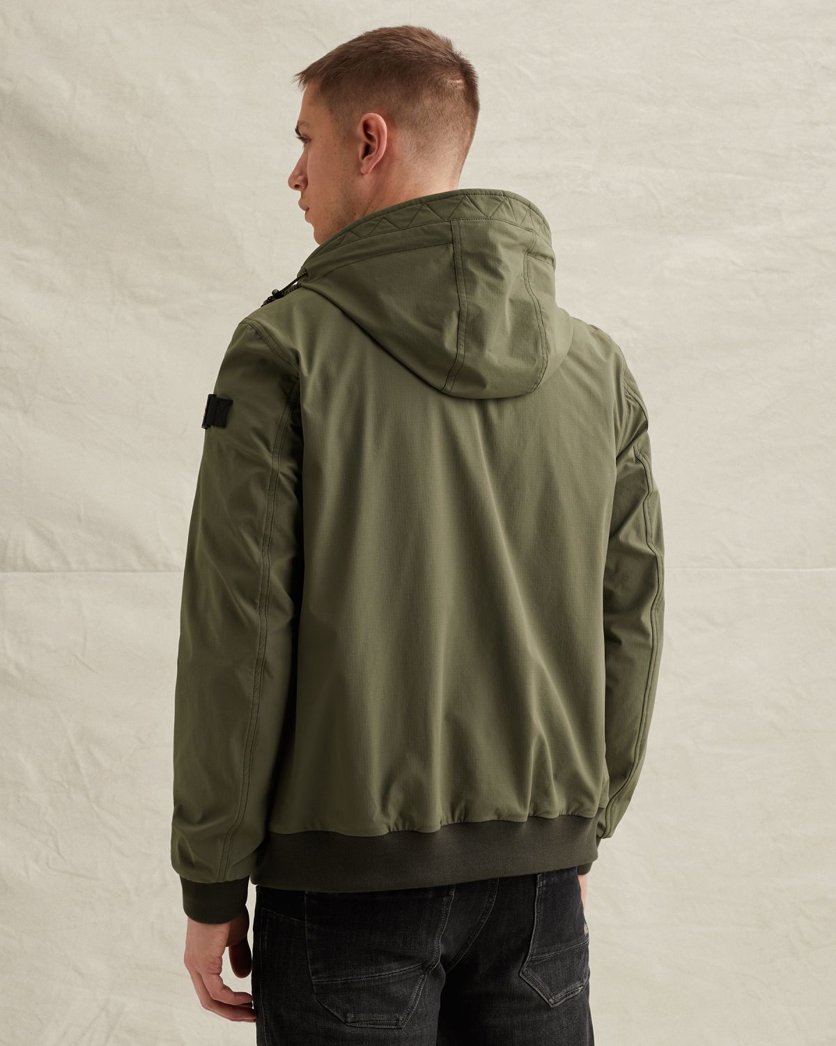 Куртка PME Legend эластичная с капюшоном зелёная артикул PJA2602124-6414