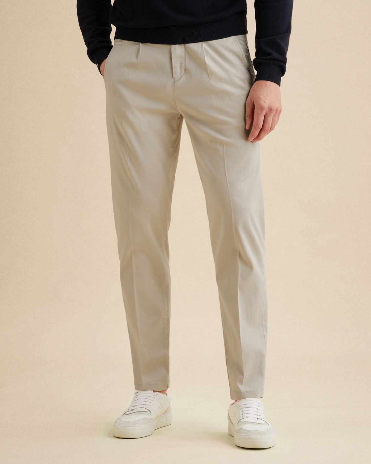 Чиносы Vanguard V35 relaxed fit бежевые артикул VTR2603635-9017