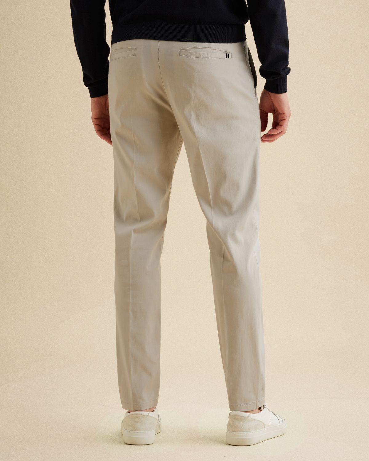 Чиносы Vanguard V35 relaxed fit бежевые артикул VTR2603635-9017