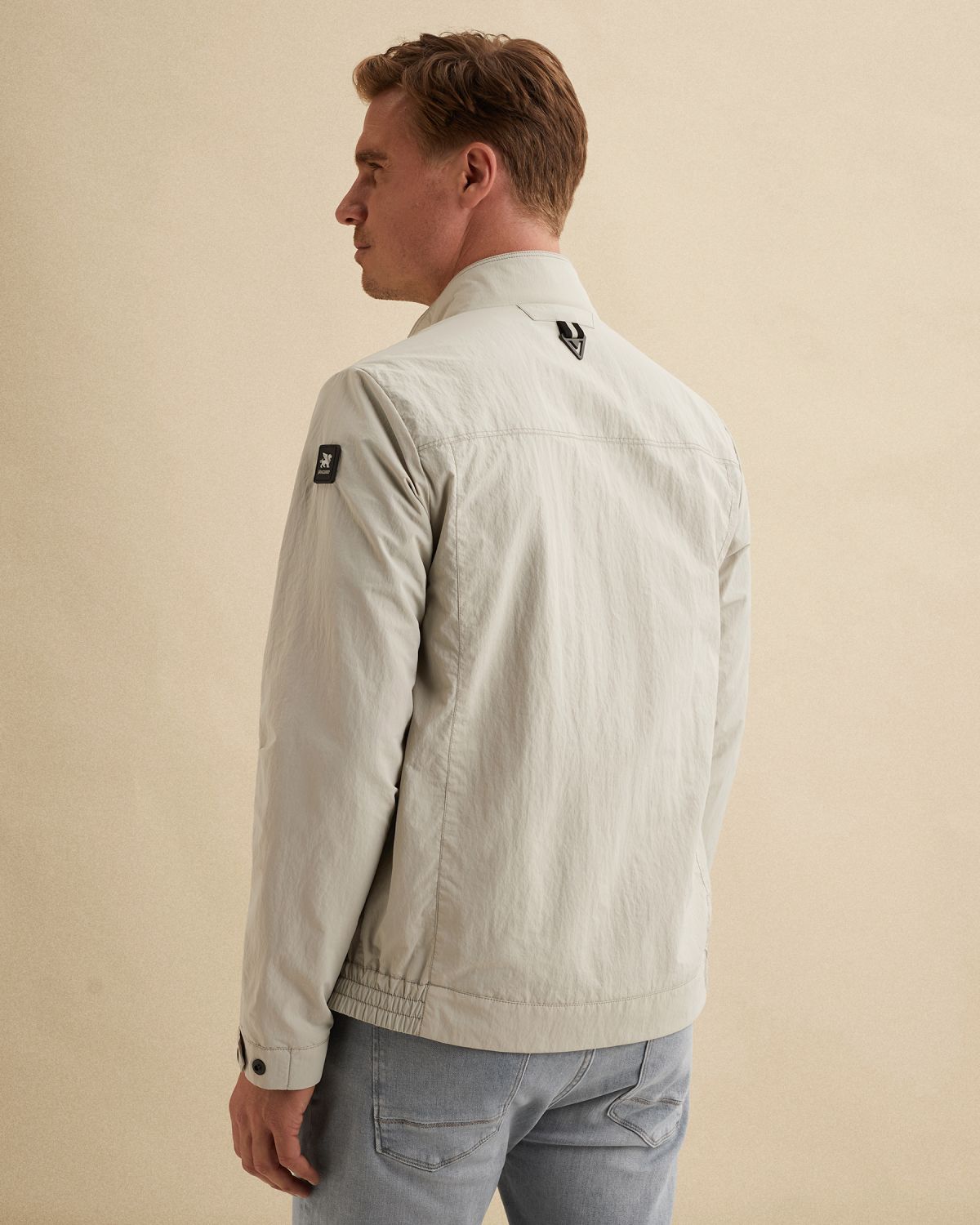 Куртка Vanguard с застёжкой-молнией бежевaя артикул VJA2602173-9017