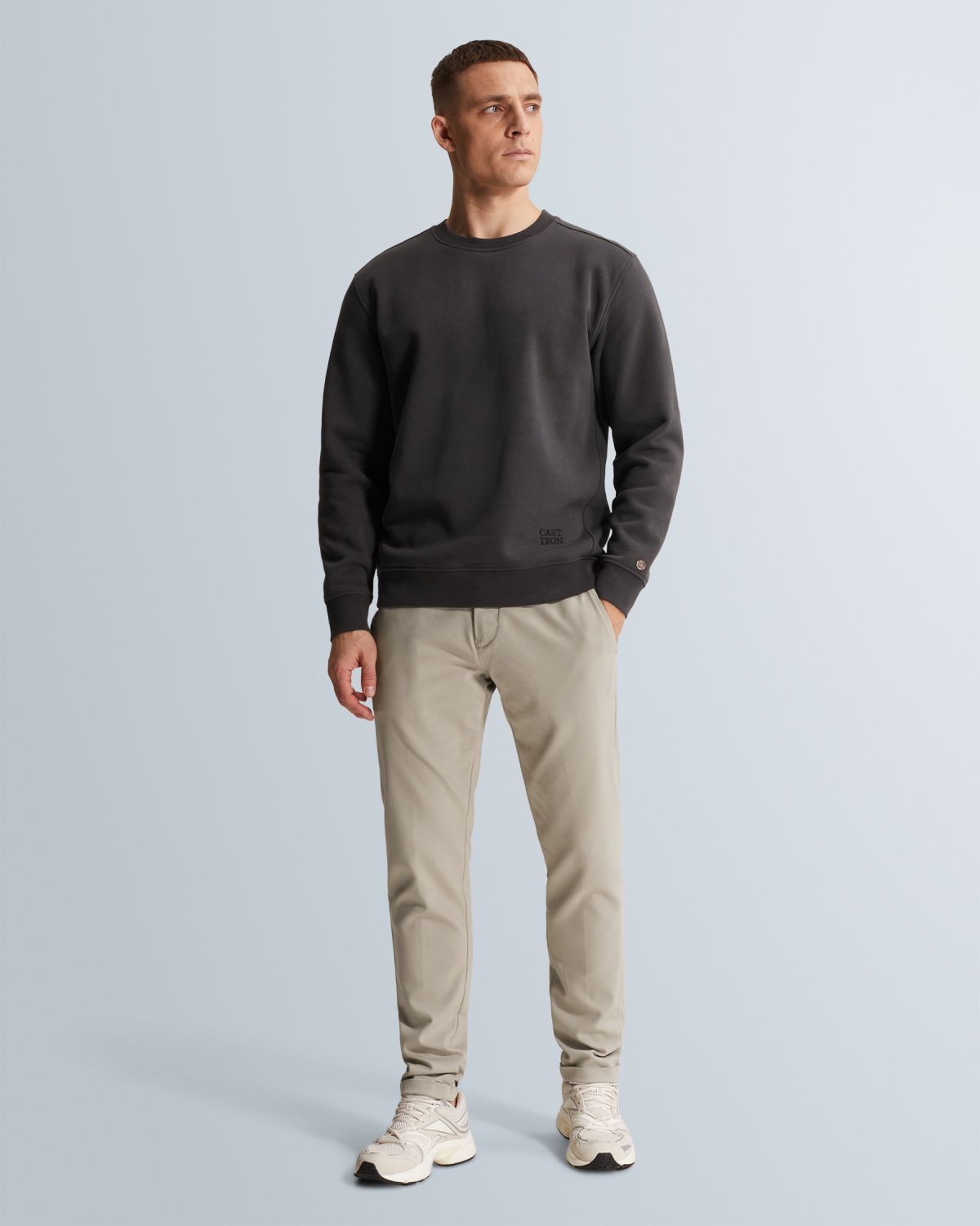 Брюки Cast-Iron Cylas зауженные бежевые артикул CTR2602606-8023