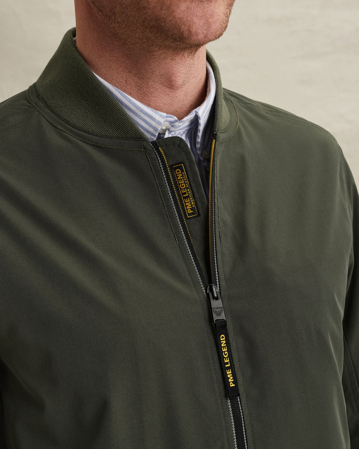 Куртка PME Legend в стиле MA-1 зелёная артикул PJA2602121-6425