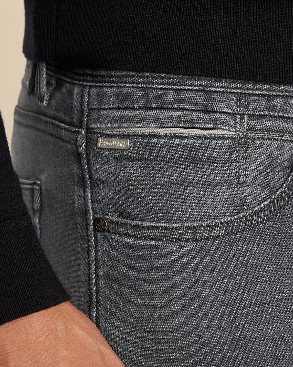 Джинсы Vanguard V7 regular fit серые артикул VTR515-GMD