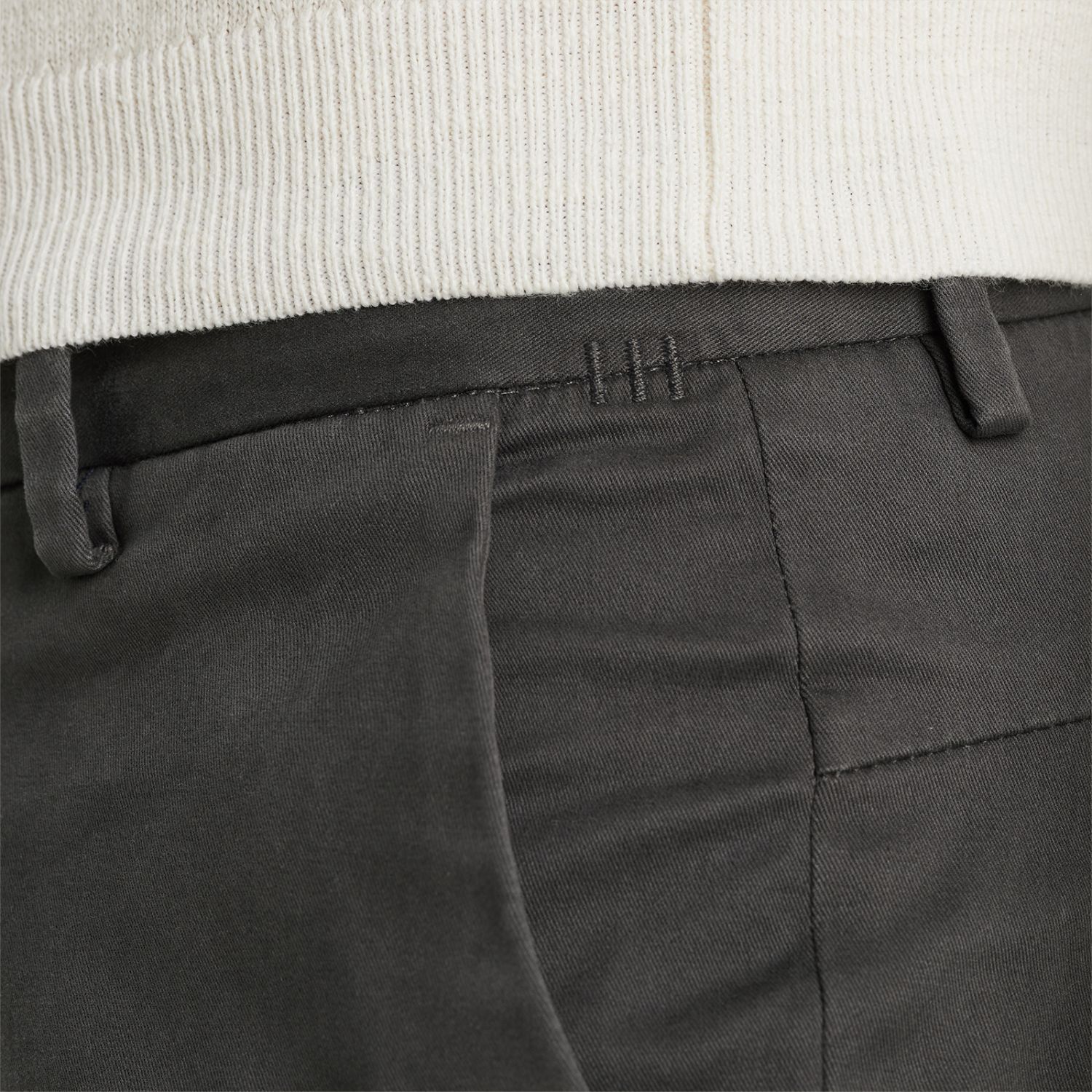 Брюки чинос Vanguard V12 slim fit тёмно-серые артикул VTR2408622-9106