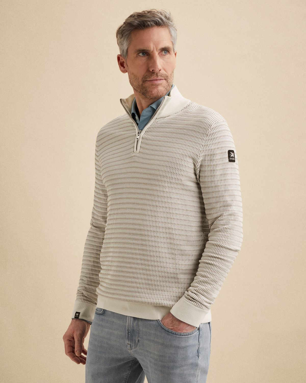 Пуловер Vanguard с полумолнией белый артикул VKW2602308-7004