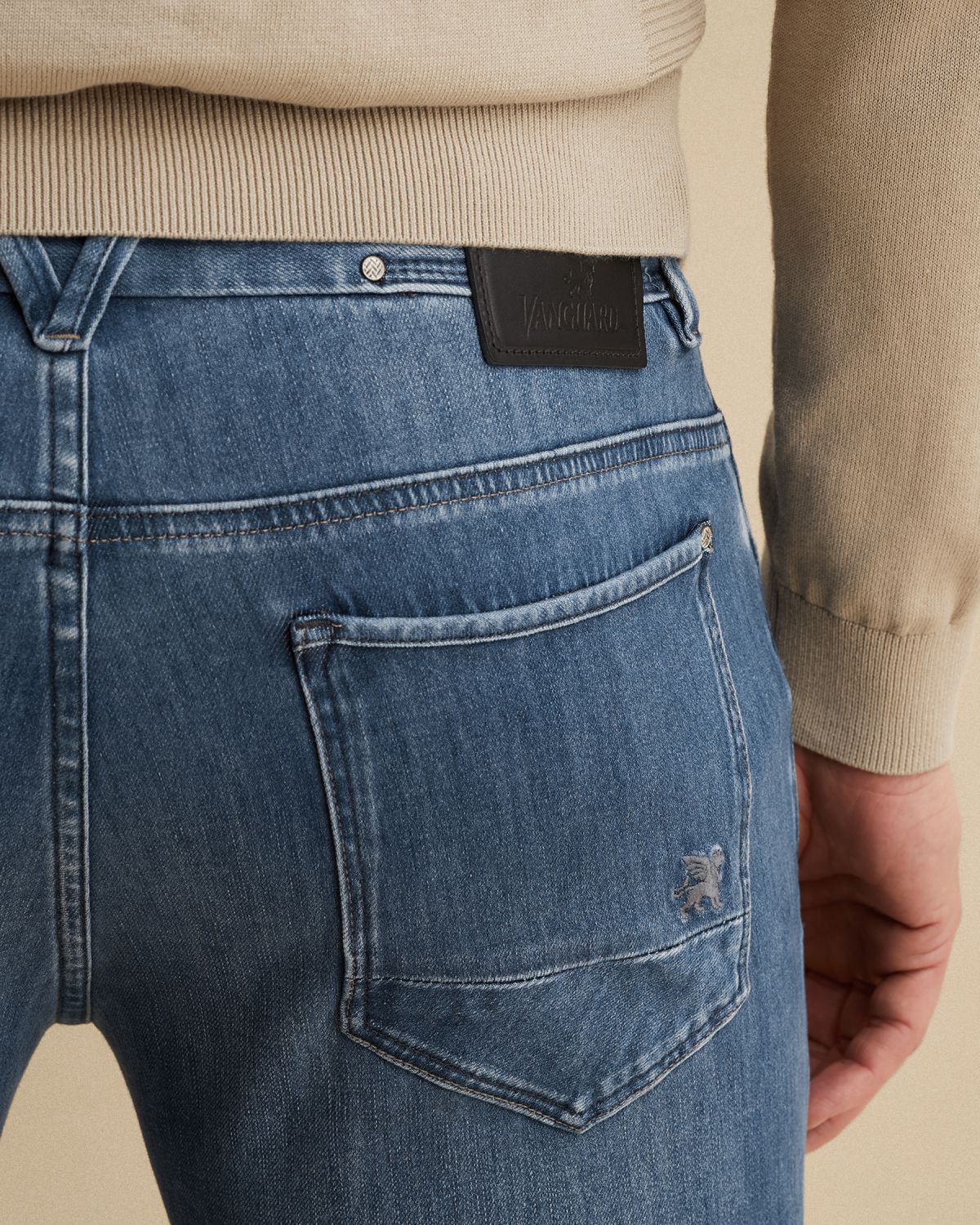 Джинсы Vanguard V850 slim fit синие артикул VTR850-UFW
