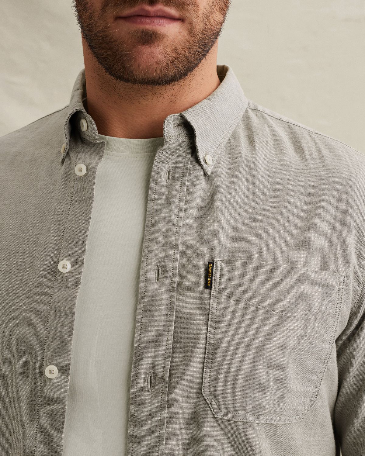 Рубашка PME Legend двухцветная с нагрудным карманом серая артикул PSI2602206-6415