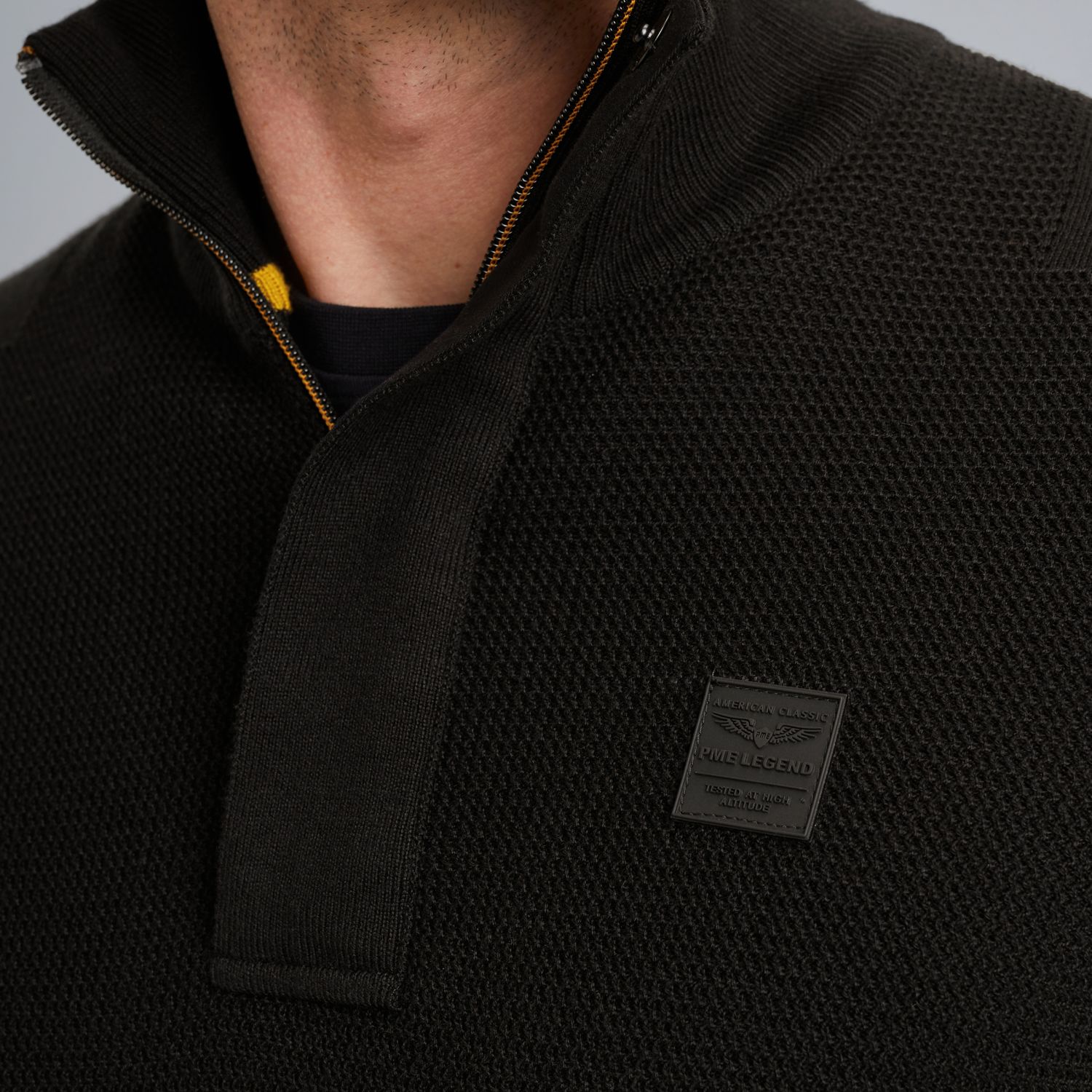 Пуловер PME Legend с полумолнией чёрный артикул PKW2509322-999