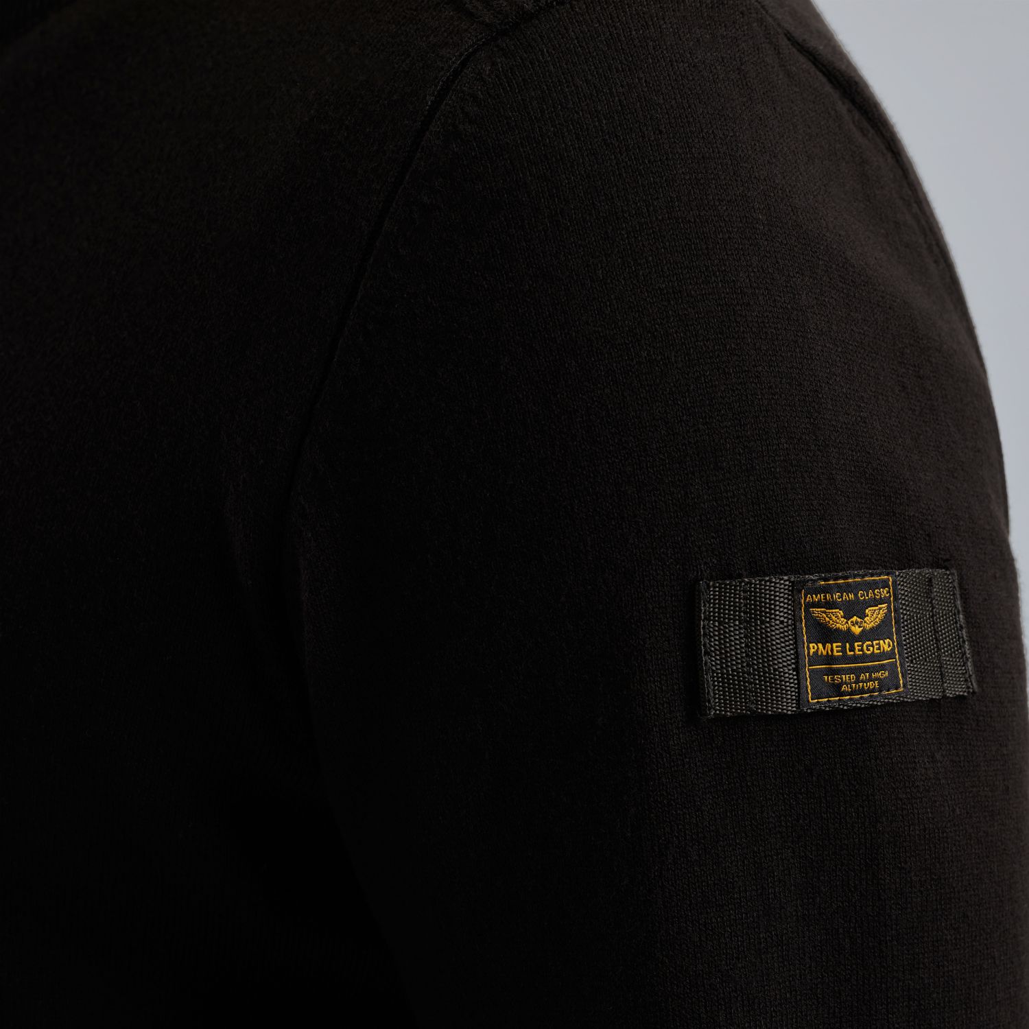 Пуловер PME Legend с молнией чёрный артикул PKW2508303-999