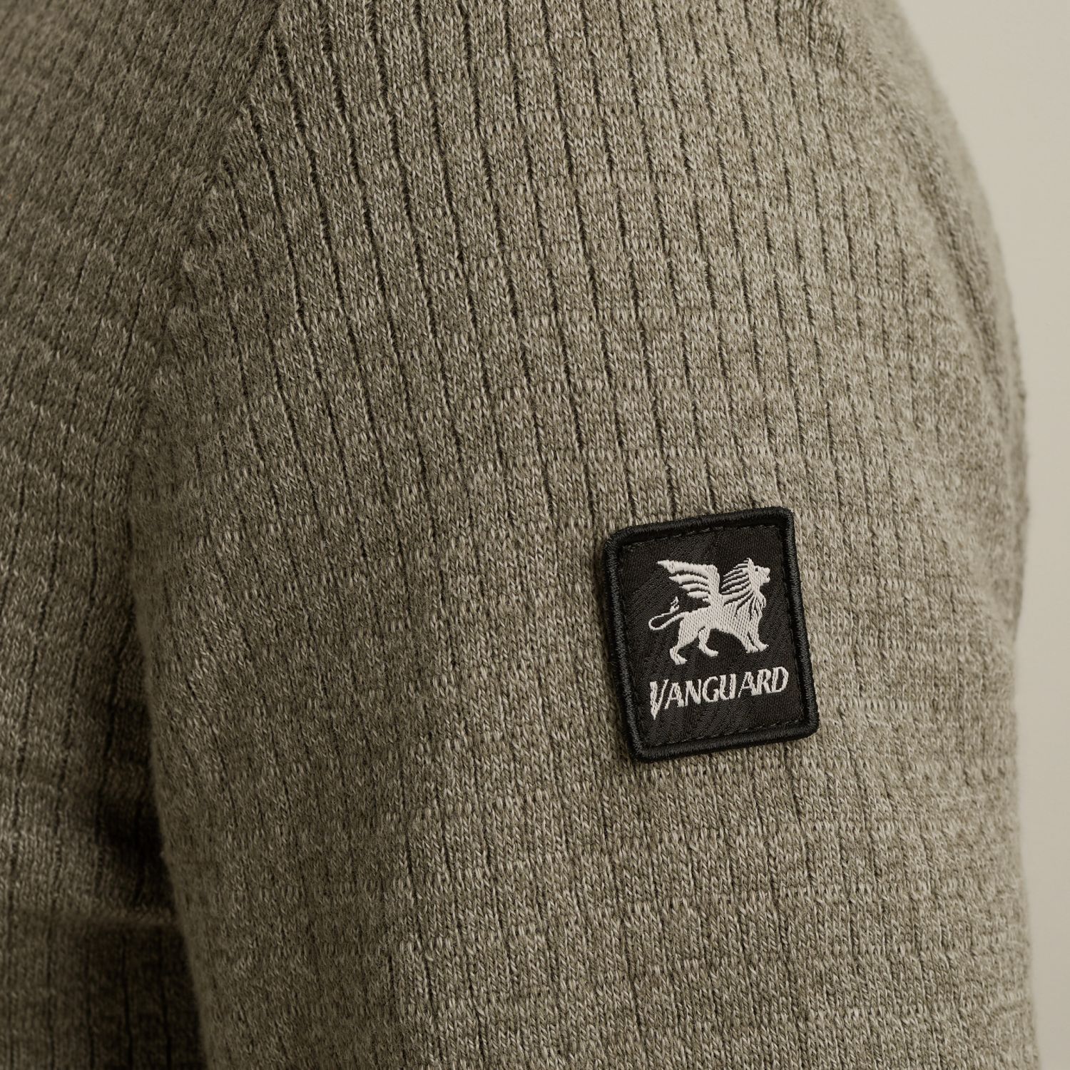 Пуловер Vanguard с эффектом цвета зелёный артикул VKW2508302-6497