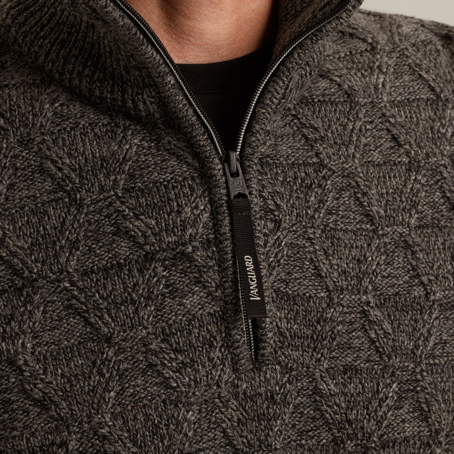 Пуловер Vanguard с полумолнией чёрный артикул VKW2510338-9141