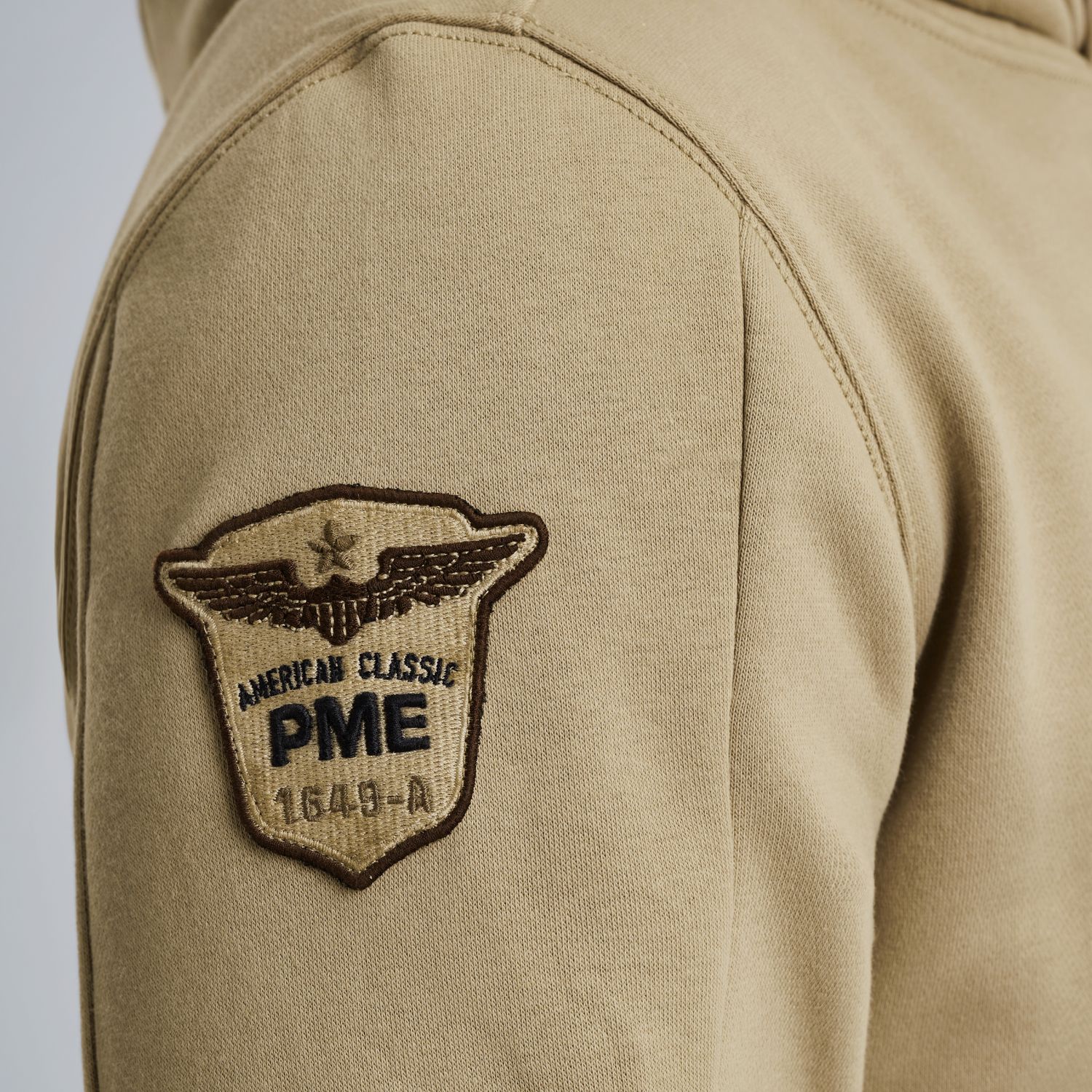 Толстовка PME Legend с карманом-кенгуру бежевая артикул PSW2509450-8011