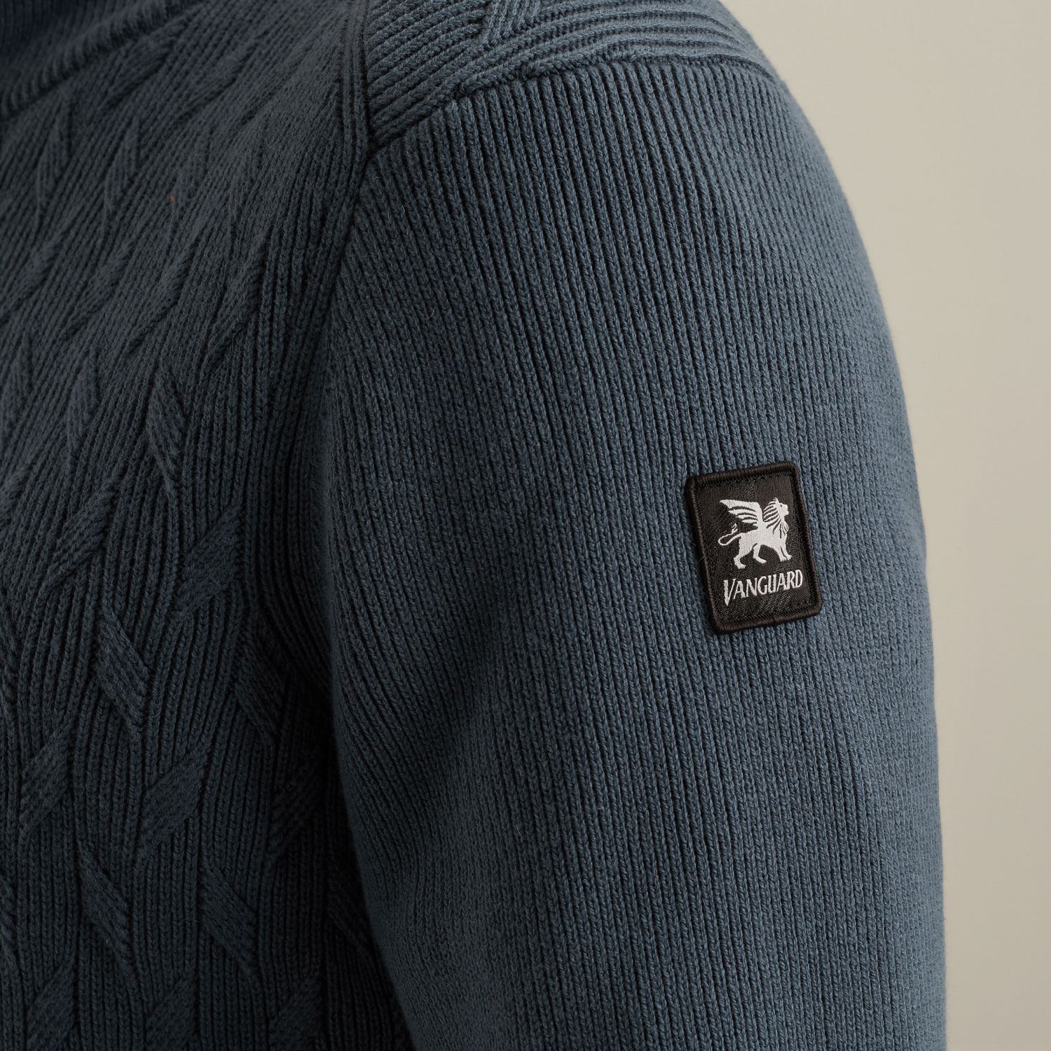 Кардиган Vanguard с молнией синий артикул VKC2509376-5279