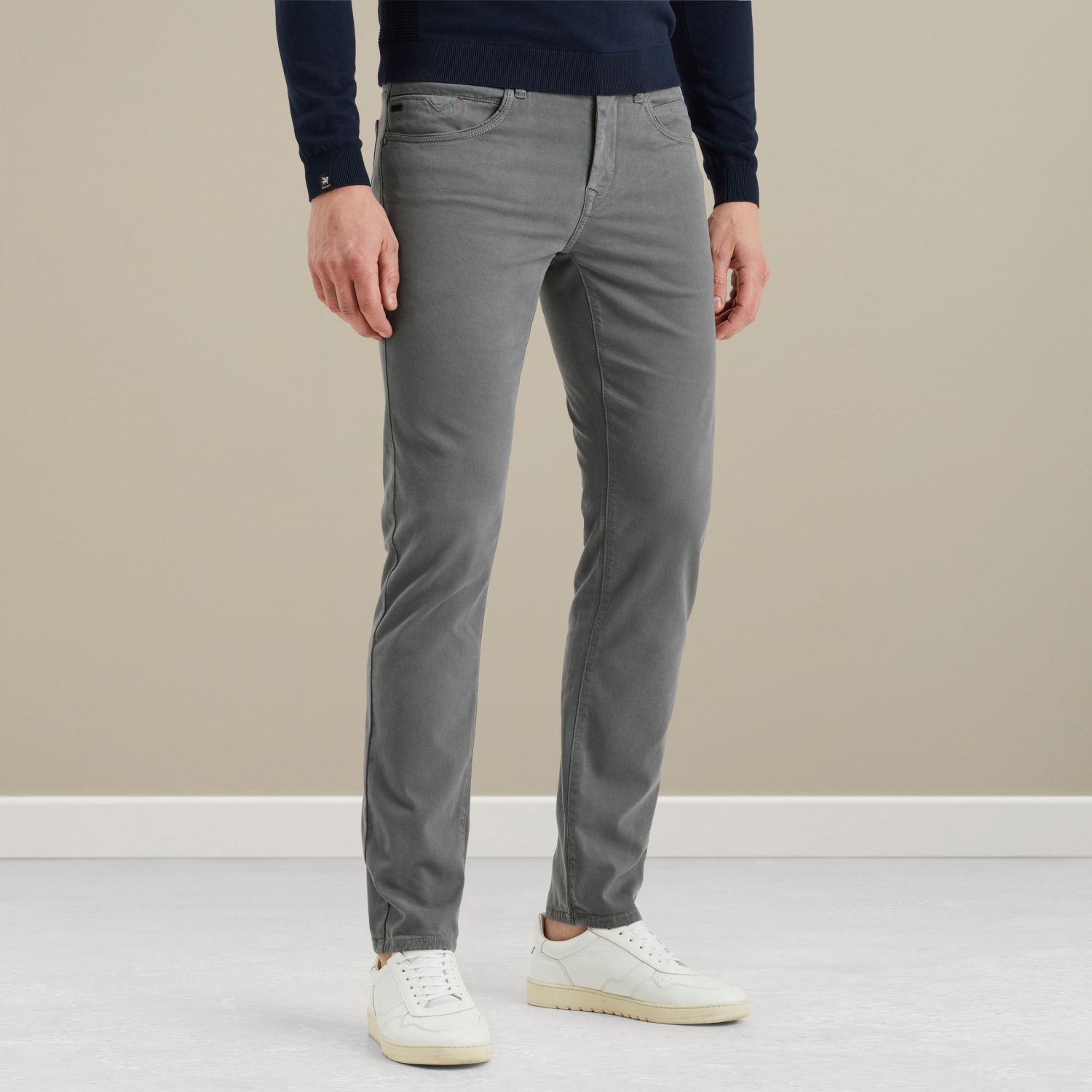 Брюки Vanguard V850 slim fit серые артикул VTR2502607-5407