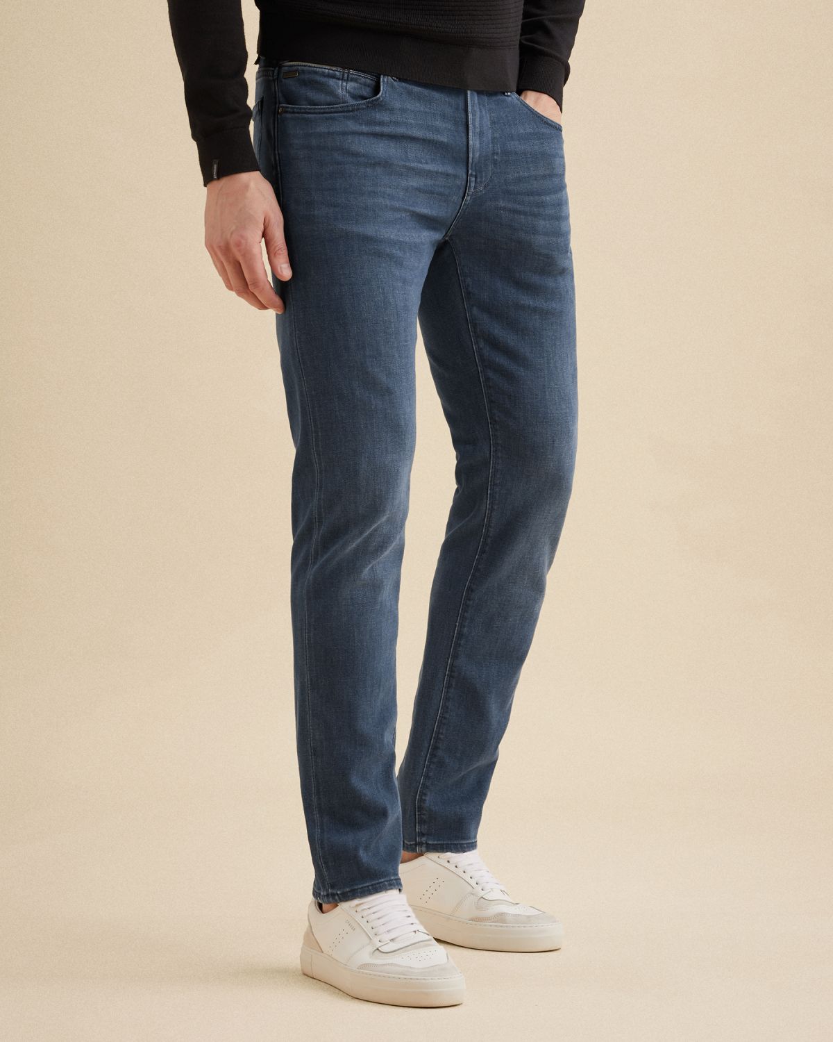 Джинсы Vanguard V7 прямого кроя синие артикул VTR515-WBW