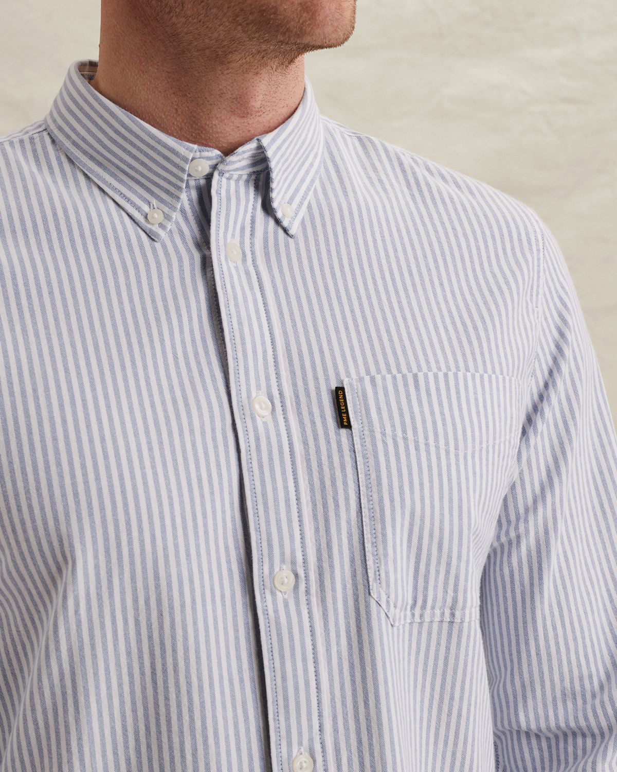 Рубашка PME Legend оксфорд с полосатым пряжно-окрашенным рисунком синяя артикул PSI650002-5040