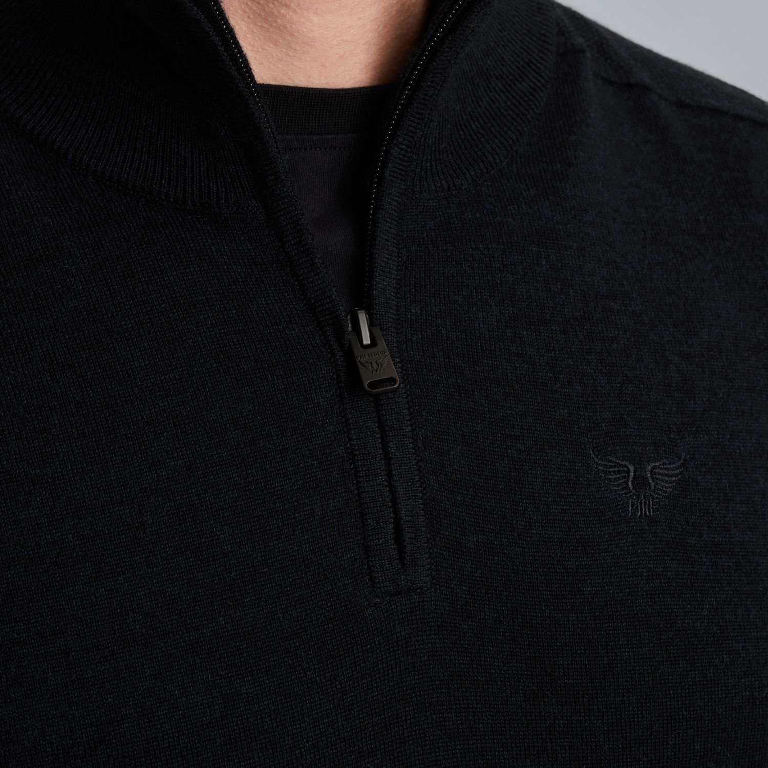 Пуловер PME Legend с воротником-стойкой синий артикул PKW2509327-5281