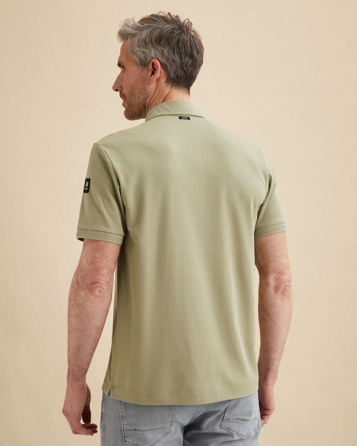 Футболка-поло Vanguard зелёная артикул VPSS2603810-6390