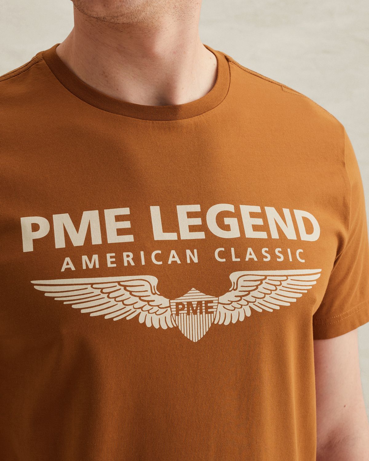 Футболка PME Legend с большим логотипом оранжевая артикул PTSS2602588-8127