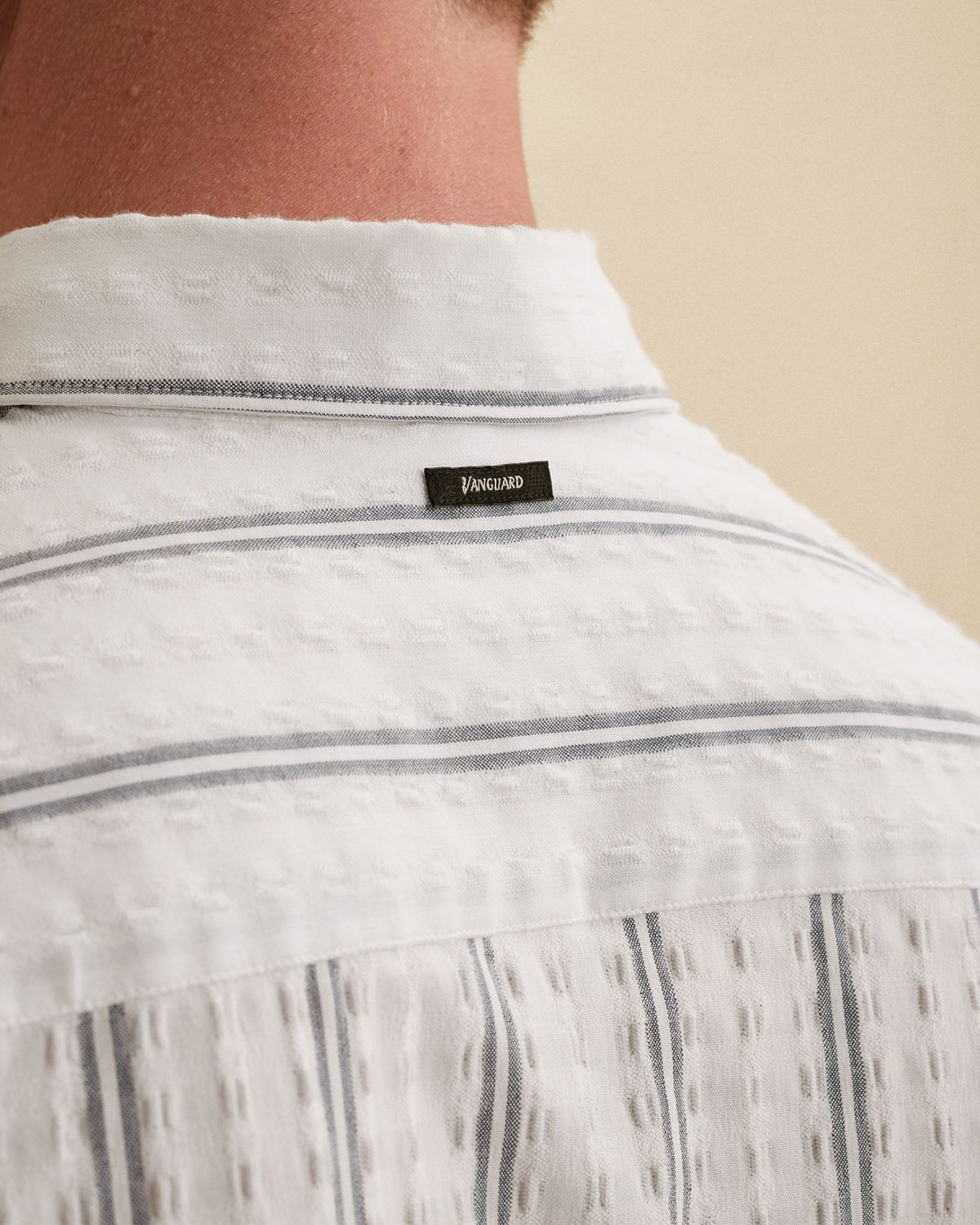 Рубашка Vanguard в полоску с короткими рукавами белая артикул VSIS2603235-7003
