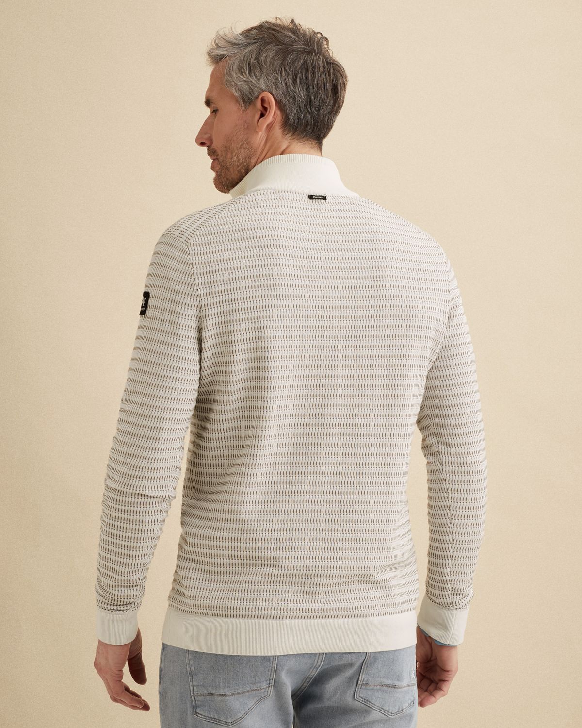 Пуловер Vanguard с полумолнией белый артикул VKW2602308-7004