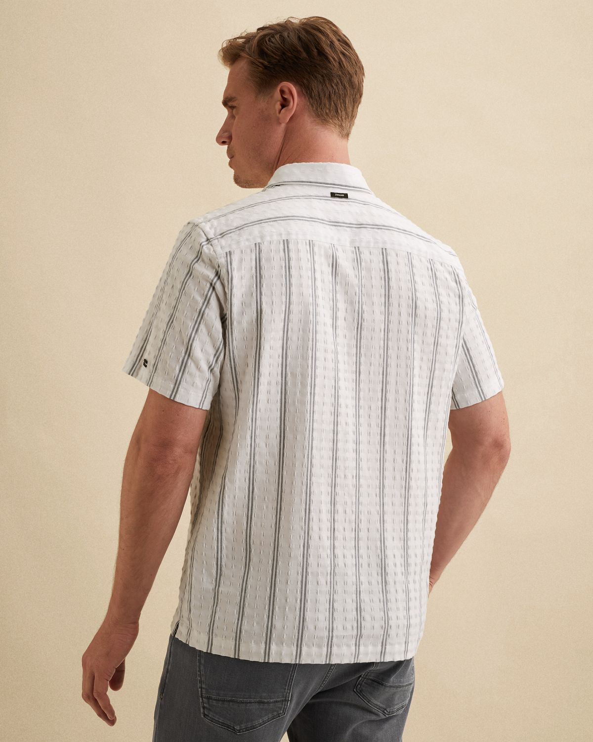 Рубашка Vanguard в полоску с короткими рукавами белая артикул VSIS2603235-7003