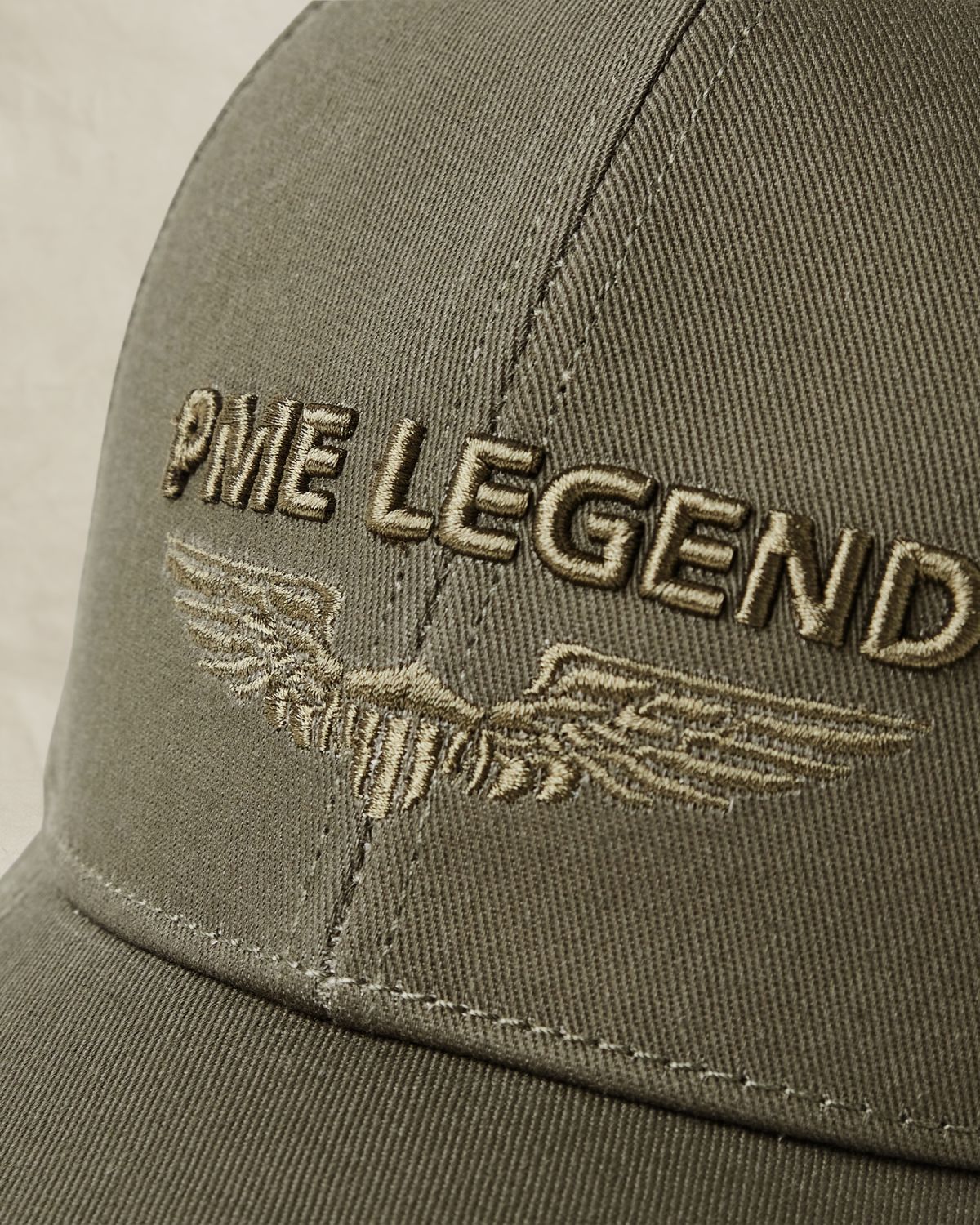 Кепка PME Legend с вышитым логотипом и металлической пряжкой зелёная артикул PAC2602902-6150