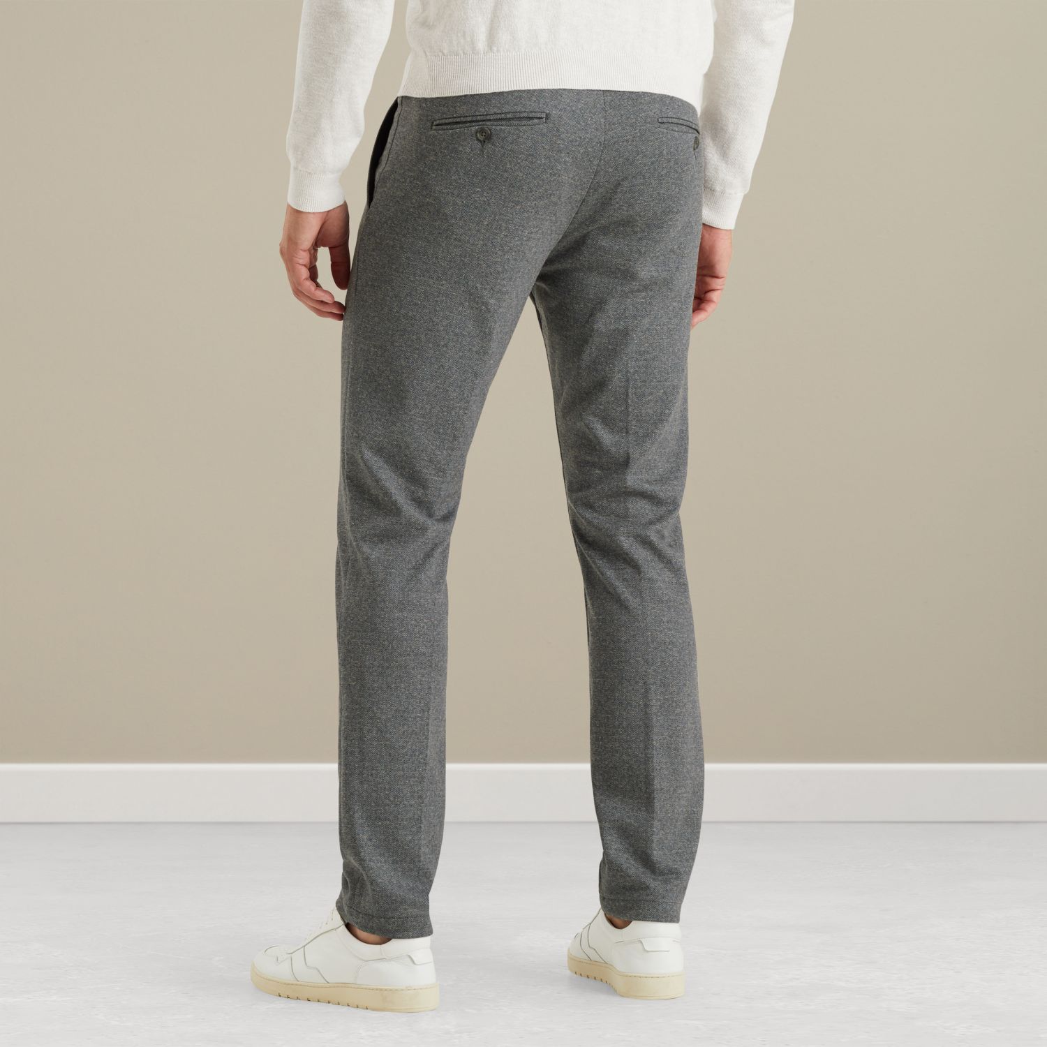 Чиносы Vanguard V11 свободного кроя серые артикул VTR2509615-9044