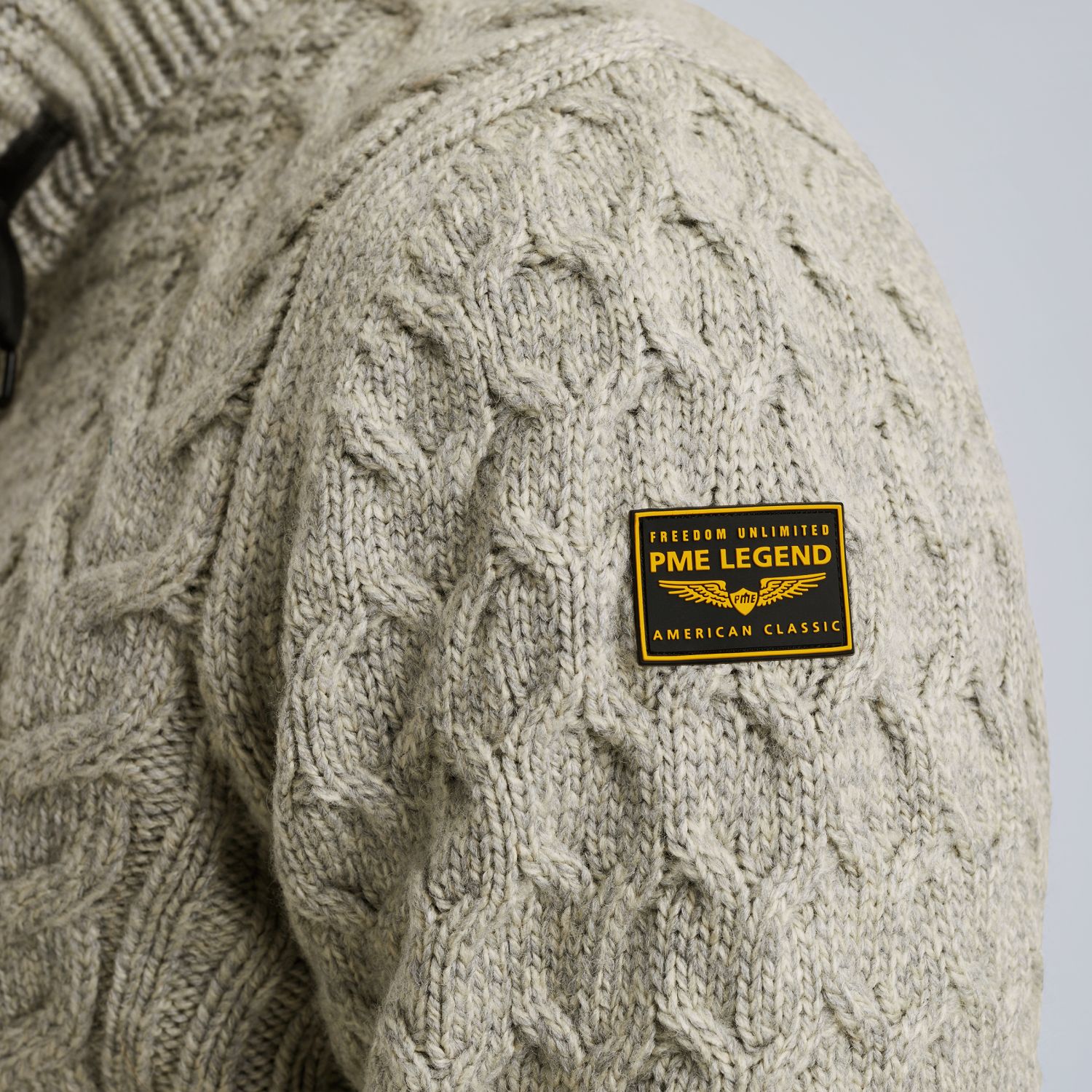 Кардиган в шерстяной смеси серый артикул PKC2510320-921