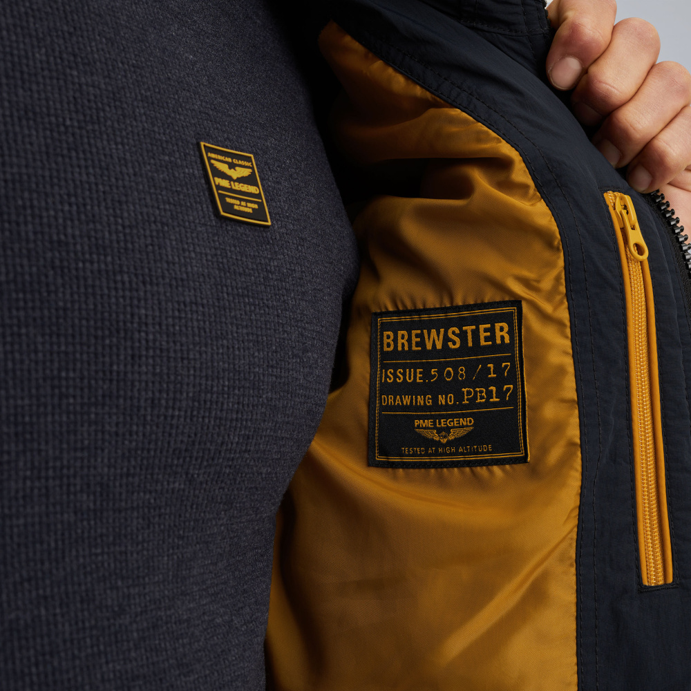 PJA2508117-5281_model_9