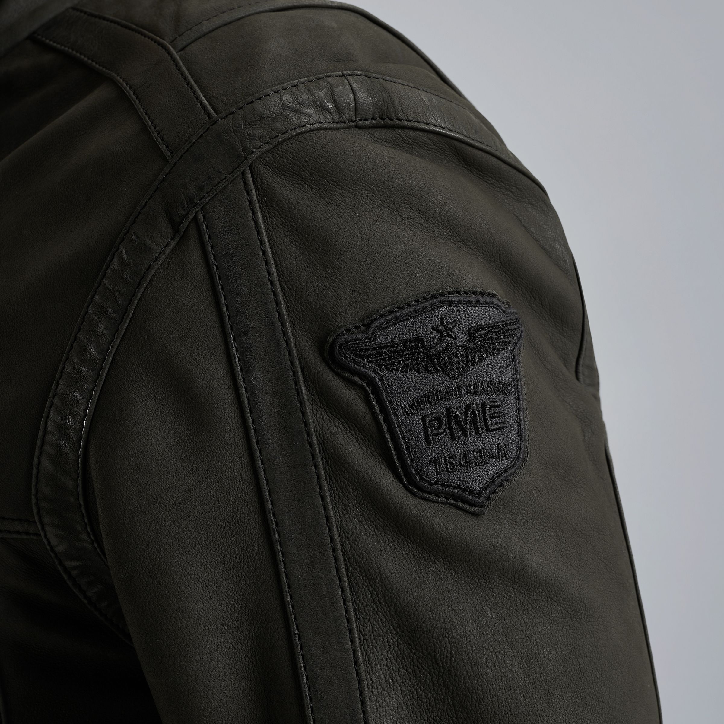 Мужская кожаная куртка PME Legend AIRBRIDGE  артикул PLJ2508701-9067